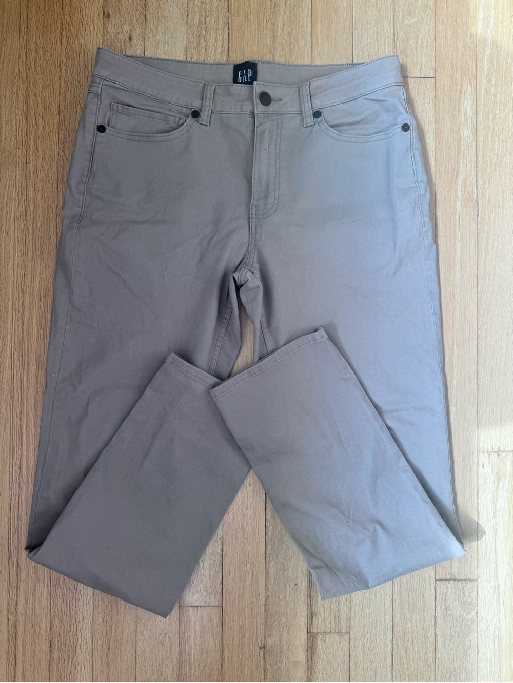 Gap Men's Straight Fit Chino Pants in Khaki NWOT - Picture 2 of 4
